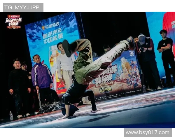 北京街舞队在世界攀岩锦标赛中的精彩技术表现与赛场风采分析MBA