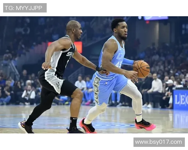 马刺与骑士常规赛精彩对决回顾球员表现与战术分析全景呈现